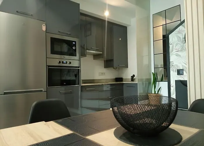 C23a01 Moderno Adosado 2 Hab *