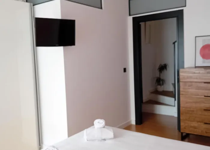 C23a01 Moderno Adosado 2 Hab * Parbayon