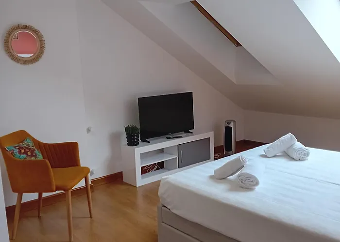 C23a01 Moderno Adosado 2 Hab * Parbayon